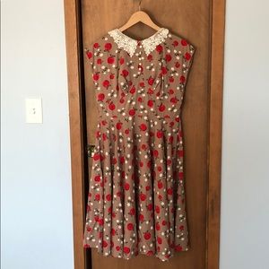 Cute 40’s flare type dress